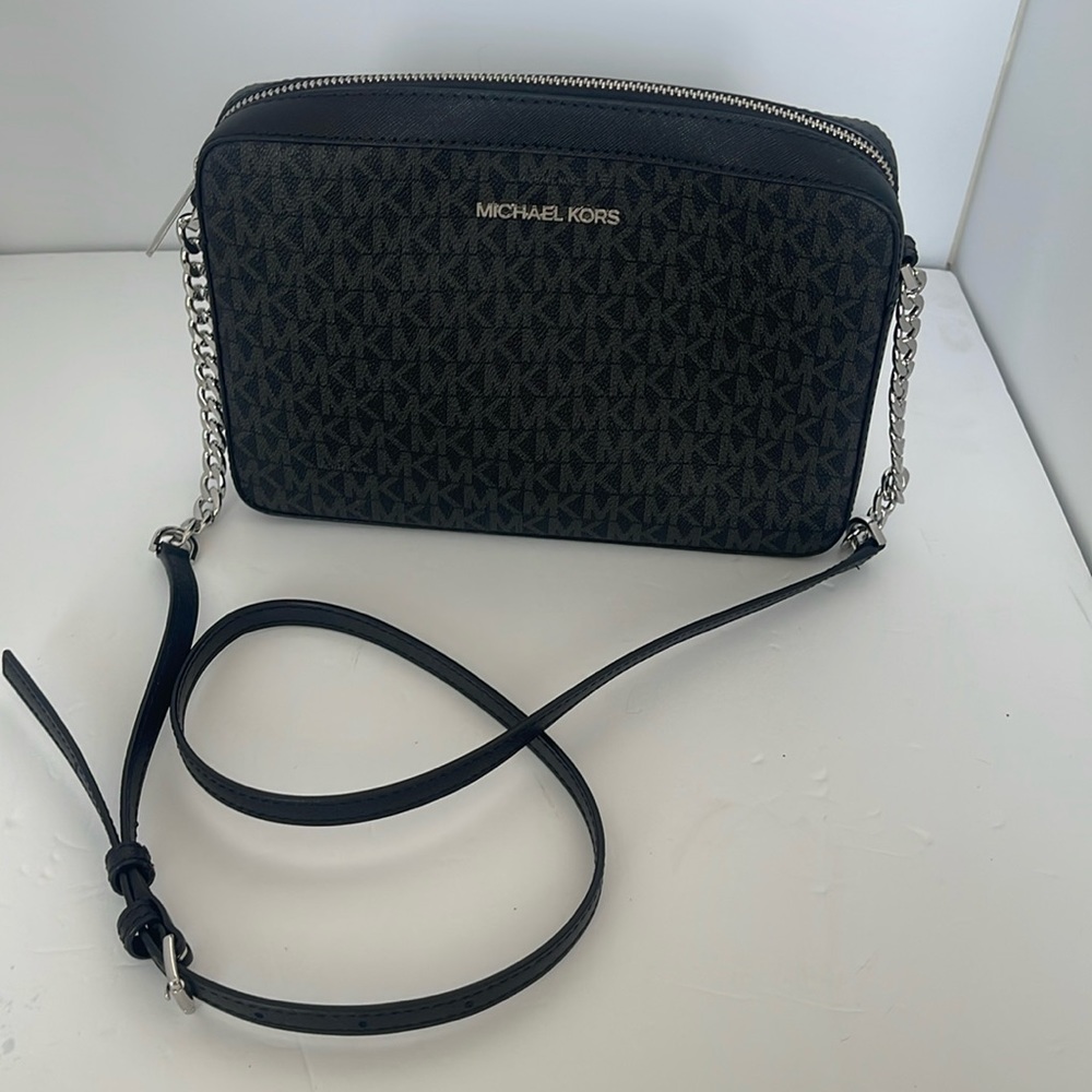 Michael Kors jet set Crossbody